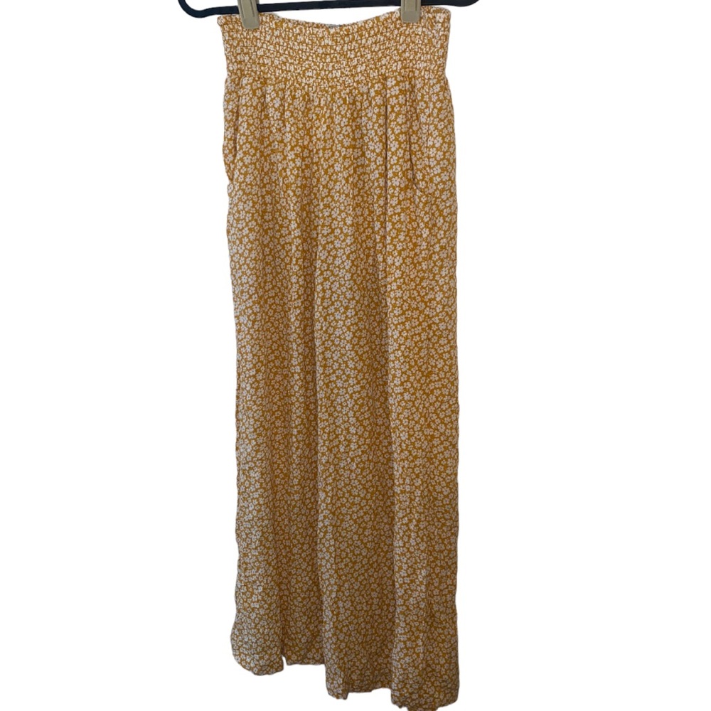 American Eagle Yellow Floral High-Waisted Flowy Wide-Leg Pants Pockets Medium